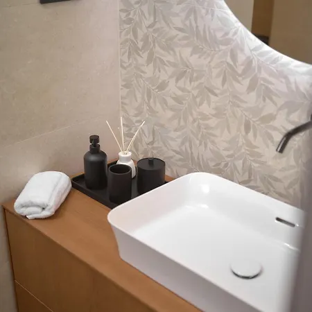 Beachfront Toma Apartman Podstrana