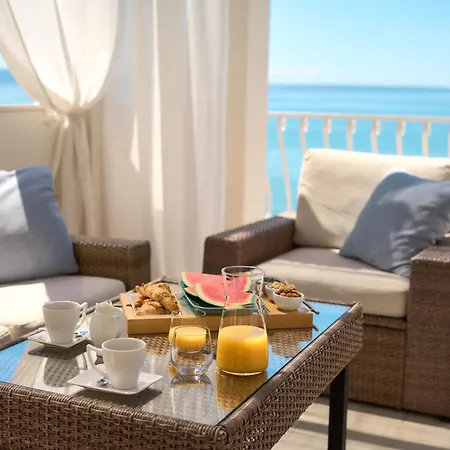 Beachfront Toma Apartman