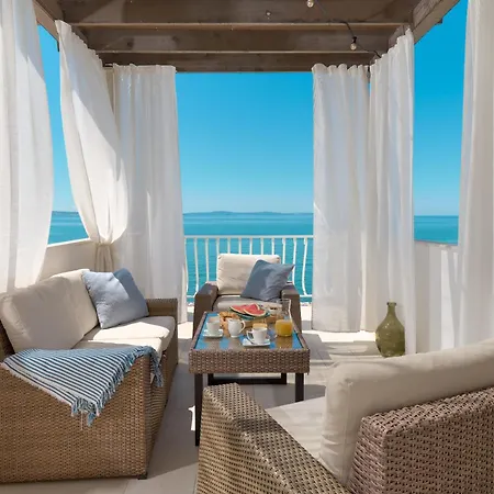 Beachfront Toma Apartman Podstrana