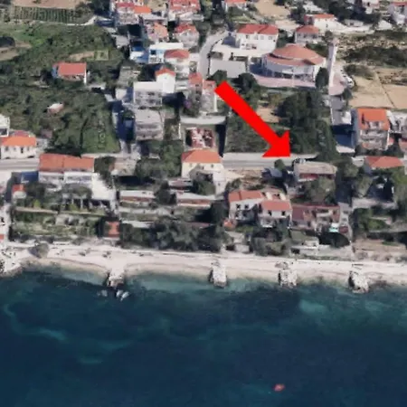 Beachfront Toma Apartman